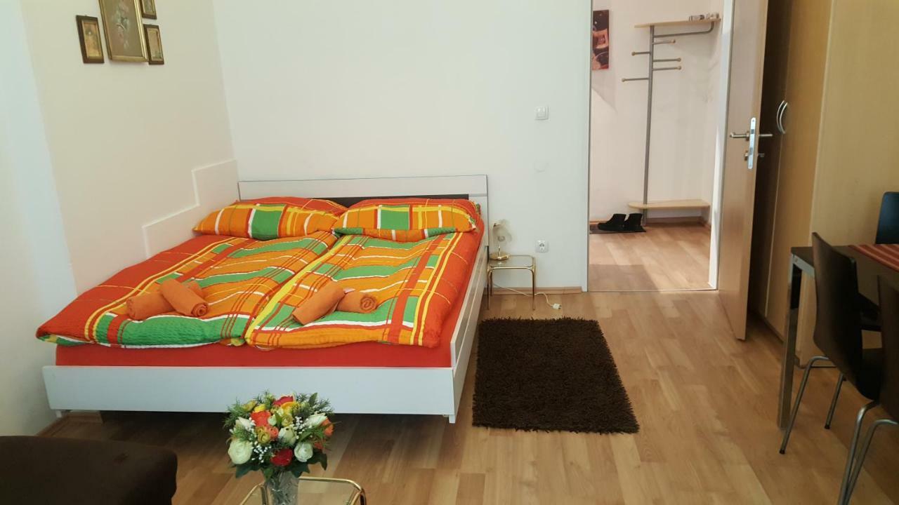 Ferienwohnungen Stella Wien Ngoại thất bức ảnh