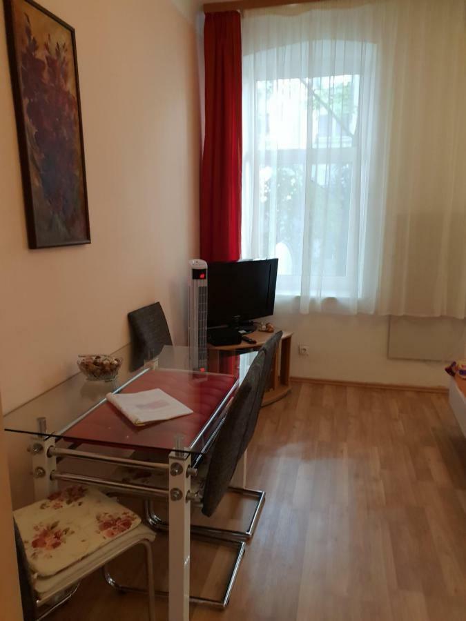 Ferienwohnungen Stella Wien Ngoại thất bức ảnh